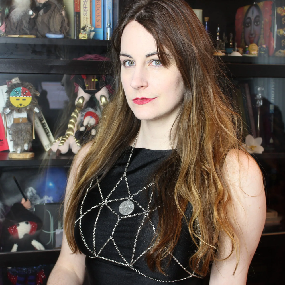 Link by Link: Chainmail Jewelry Designer Vanessa Walilko on Patience, Tenacity, and the Work